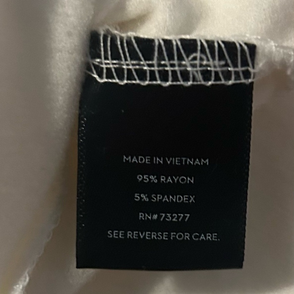 Simply Vera Vera Wang White Blouse Women’s XL Minimalist Core - Picture 4 of 5